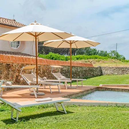 Orlando Lux Con Piscine Private A Lucca By Tuscanywego Capannori